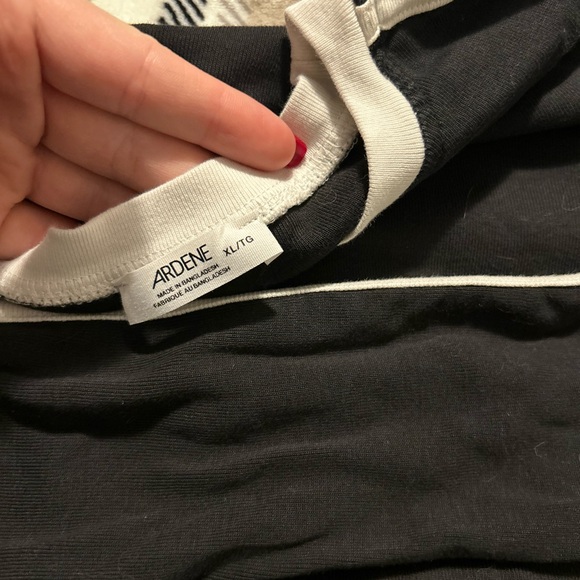 Ardene 8 Ball Long Sleeve - Picture 2 of 3